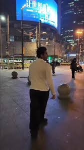 حقيقة القبض على مواطن سعودي في الصين: بين الوقائع والشائعات