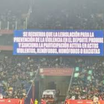 ما وراء الهتاف.. معنى “من لا يقفز فهو مسلم” ودلالاته في الوجدان الشعبي المعاصر