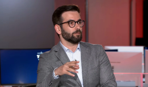 من هو الدكتور حسن أحمديان؟.. سيرة ذاتية للباحث الذي فكك شيفرة العلاقات العربية الإيرانية